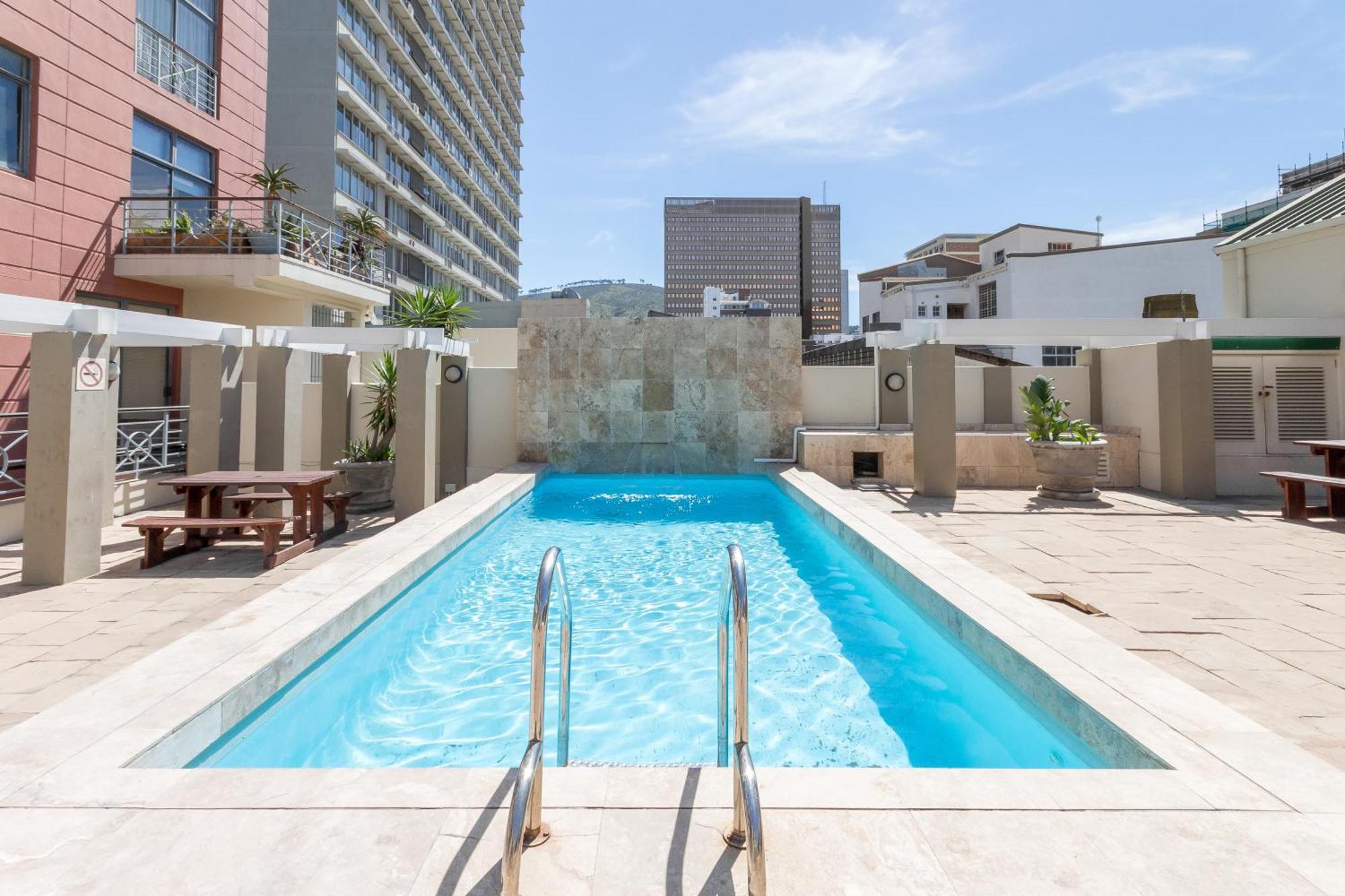 Appartement The Square 135- Studio With Free Parking, Pool & Gym Access à Le Cap Extérieur photo